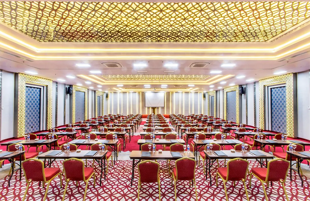 Demonti Hotel-1